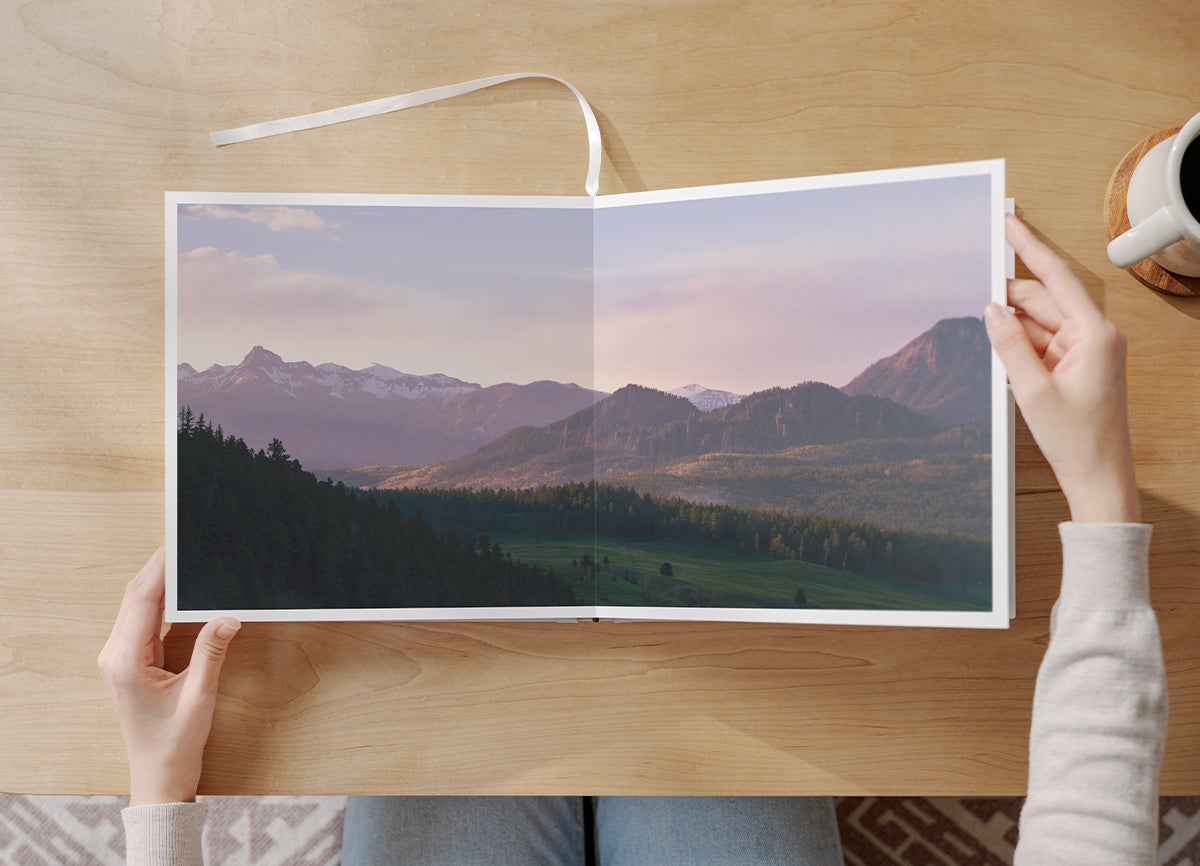 Panoramic two-page photo in flush mount photo album