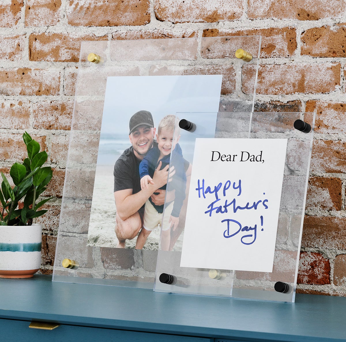 Floating frame with handwritten note for Father's Day