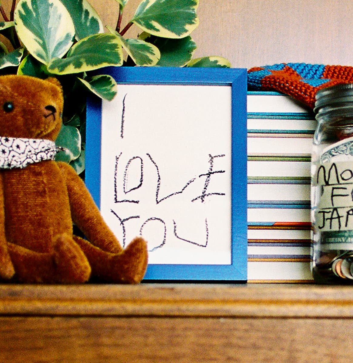 Father's Day frames arranged on a table.